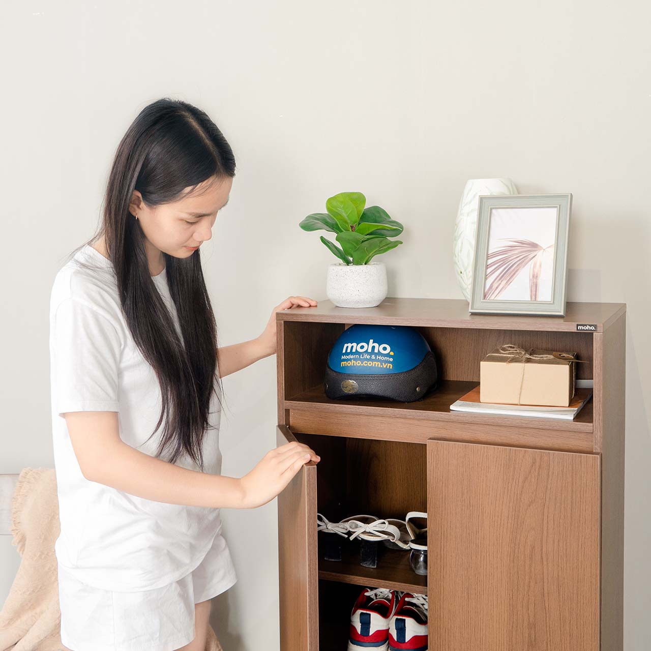 Tủ giày trang trí MOHO VIENNA 201 chứa nhiều đồ